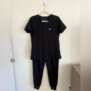 Black Figs Scrubs